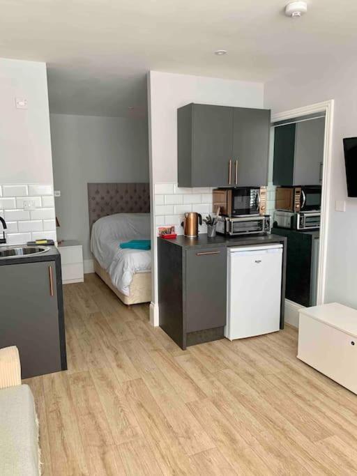 Seaside Snug, By The Beach, In Central Worthing With Parking Zewnętrze zdjęcie